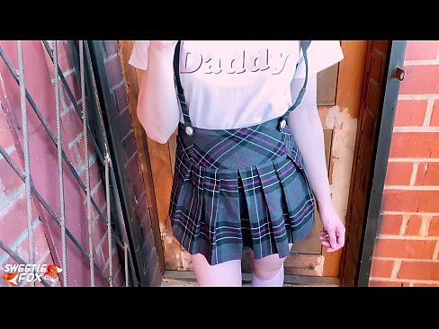 ❤️ Schoolgirl ດູດ dick ຂອງນາງເລິກແລະ fucks ແທນທີ່ຈະຫ້ອງຮຽນ. ❤️ ວິດີໂອຮ່ວມເພດ ຢູ່ຄອມ lo.vegasservice.ru ❌